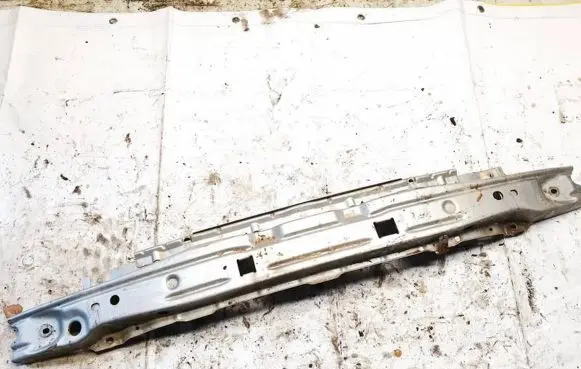 Opel Zafira A Front bumper cross member