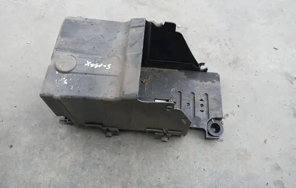 Ford S-MAX Battery box tray 6G9110757AE