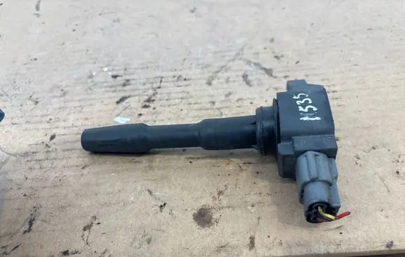 Nissan Juke I F15 High voltage ignition coil 224332428R 117C21814
