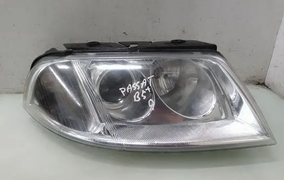 Volkswagen PASSAT B5.5 Headlight/headlamp 206243B