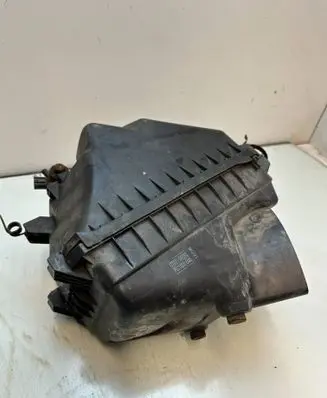 Toyota Avalon XX20 Air filter box 17701-0a060