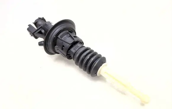 Opel Grandland X Clutch master cylinder 9809426080