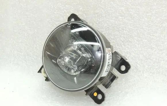 Renault Captur Front fog light 261555538R