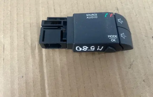 Renault Clio IV Multifunctional control switch/knob