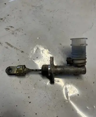 Hyundai Galloper Clutch master cylinder 