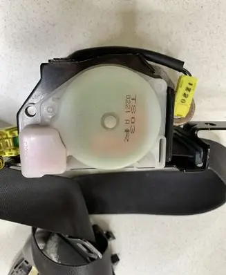 Subaru Outback Front seatbelt E40428054 A2101G0796 TS030221A