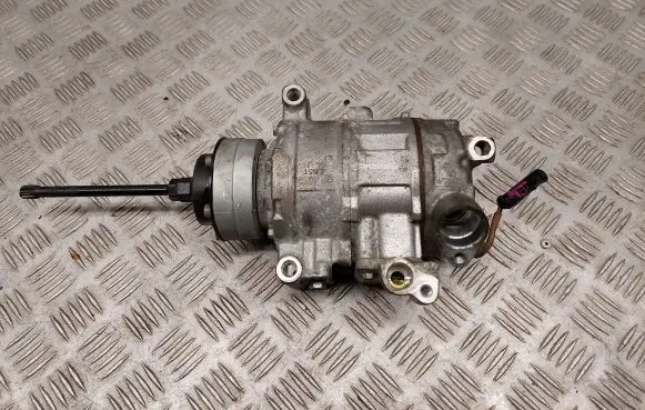 Audi A7 S7 4G Air conditioning (A/C) compressor (pump) 4G0260805F