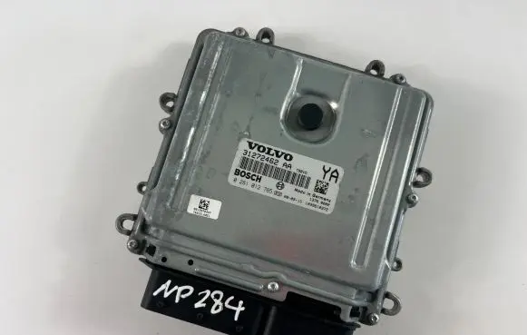 Volvo V70 Engine control unit/module ECU 31272462AA 0281012765