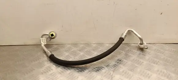 Volvo XC40 Air conditioning (A/C) pipe/hose 8888767755