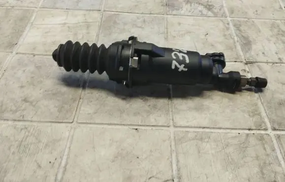 Peugeot 807 Clutch master cylinder