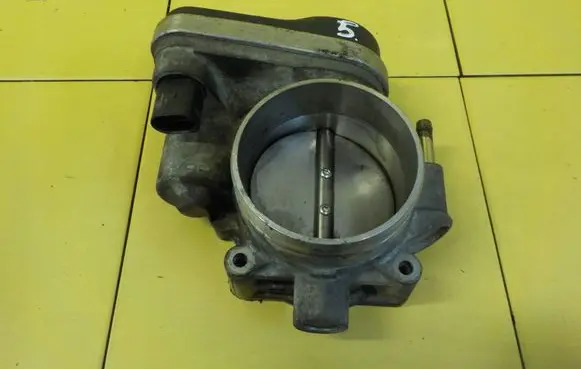 Audi TT Mk1 Throttle body valve 022133062AA