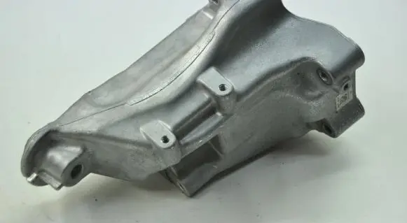 Mercedes-Benz C W205 Engine mounting bracket A6512234304