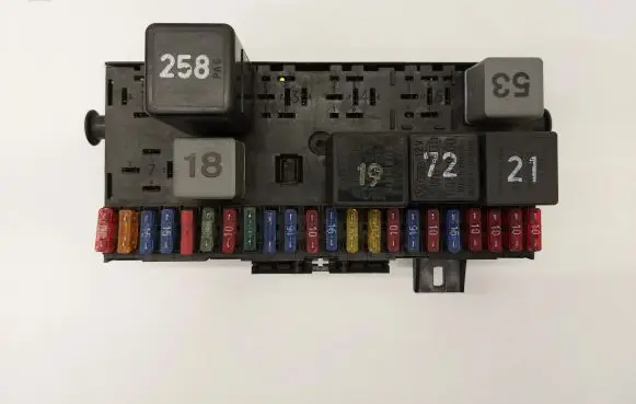 Volkswagen Golf I Fuse box set 171941813D