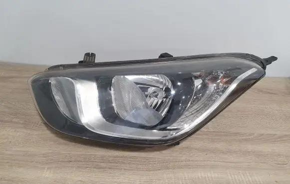 Hyundai i20 (PB PBT) Headlight/headlamp 921011J5