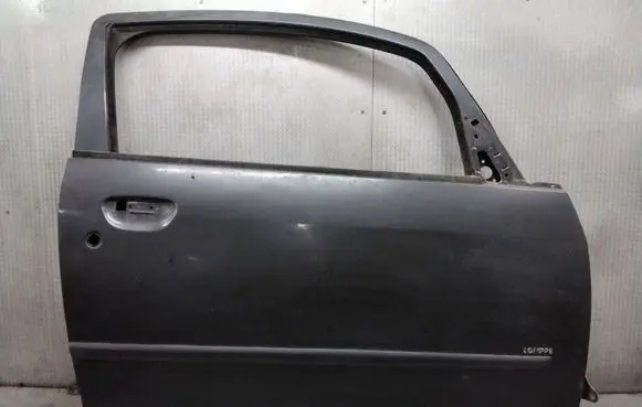 Mitsubishi Colt Front door
