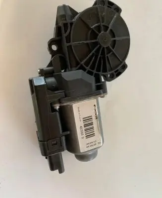 KIA Ceed Front door window regulator motor 402055D