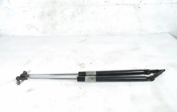 Subaru Forester SH Shock absorber/damper mounting bracket 