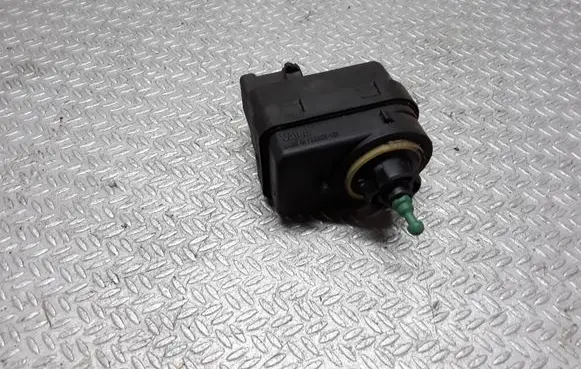 Renault Laguna II Headlight level adjustment motor 