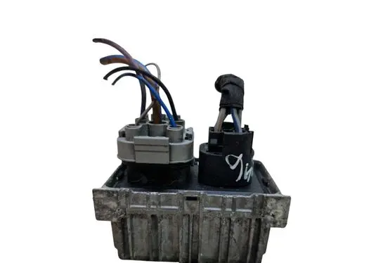 Opel Insignia A Glow plug pre-heat relay 55574293