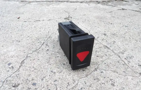 Volkswagen PASSAT B5 Hazard light switch 3B0953235B PA66GF30J PNT60D0T