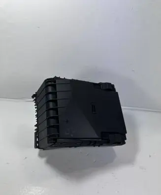 Volkswagen Caddy Fuse box set 1K0937125D