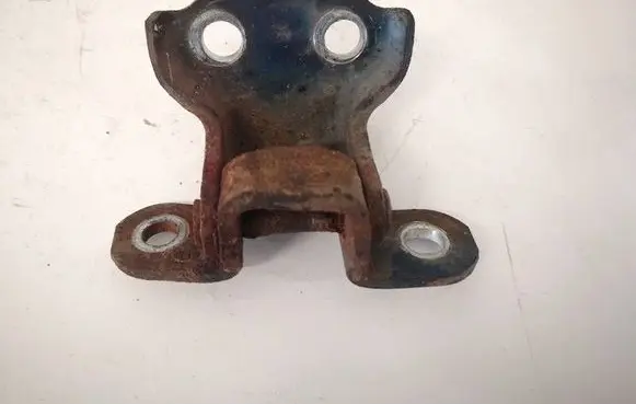 Toyota Yaris Front door upper hinge 