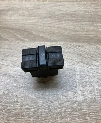 Volkswagen Golf III Electric window control switch 1H0959855A