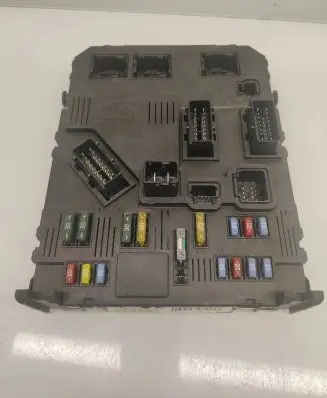 Peugeot 407 Comfort/convenience module 9655708480 S120104600L BSIS0300