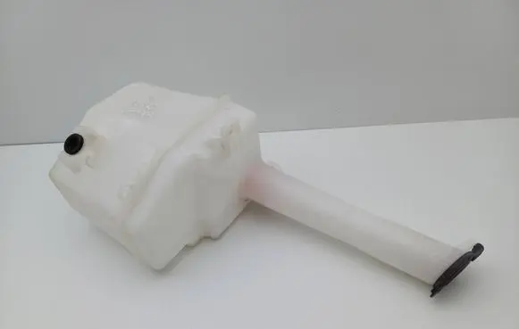 Hyundai Coupe Windshield washer fluid reservoir/tank 986102C000