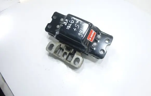 Volkswagen Golf Plus Engine mount bracket 1K0199555M