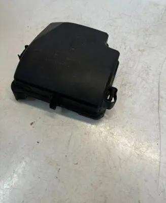 Iveco Daily 4th gen Fuse box cover 5801393356