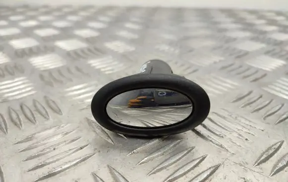 Mini One - Cooper Coupe R56 Glove box opening button 