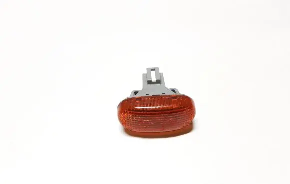Front fender indicator light