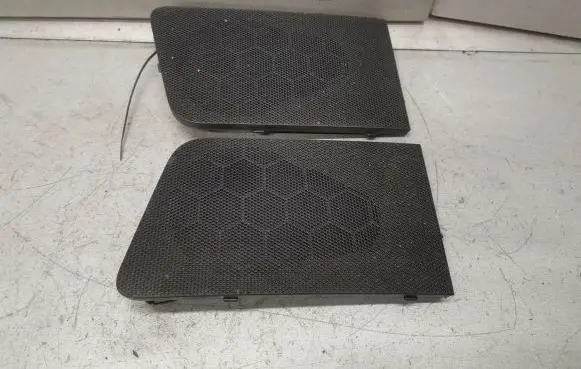 Side speaker trim/cover