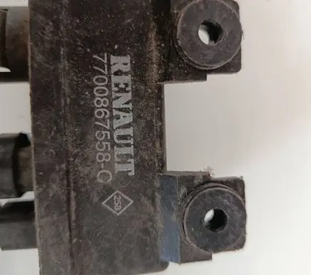 Renault Megane II Glow plug pre-heat relay 7700867558C