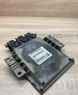 Peugeot 406 Engine control unit/module ECU 9642862780 9642615880 16423104