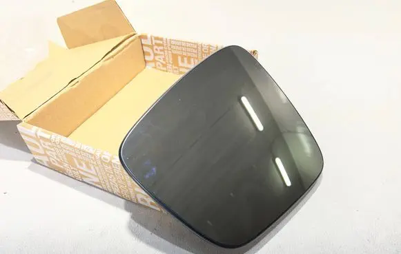 Renault Express Wing mirror glass 963662279R