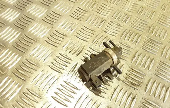 Vacuum valve