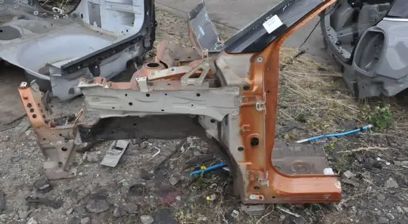 Suzuki Vitara (LY) Front quarter panel 