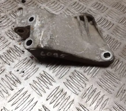 Opel Astra G Generator/alternator bracket 90511117
