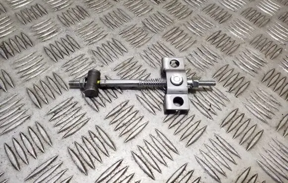 Hyundai ix35 Other handbrake/parking brake parts 