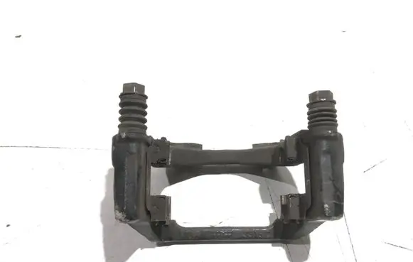 BMW i8 Rear axle beam mounts housing 3319C