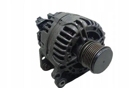 Volkswagen Polo Generator/alternator 045903023