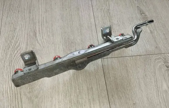 Mazda 3 I Fuel main line pipe 6Z06