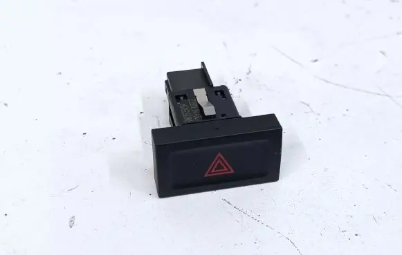 Volkswagen Tiguan Hazard light switch 5N0953509A