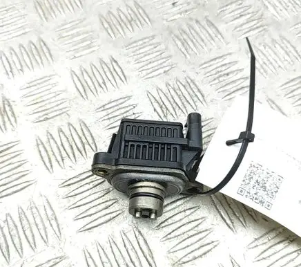 Volkswagen Touareg III Turbo solenoid valve 06M906048F