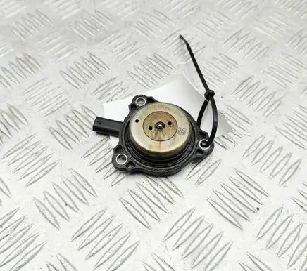 Mercedes-Benz C W205 Camshaft pulley/ VANOS A2761560790