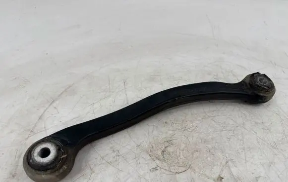 Rear control arm