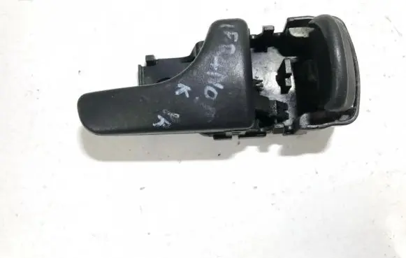 Nissan Terrano Front door interior handle