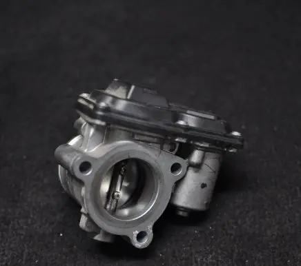 Ford Focus Throttle valve CM5G9F991FA